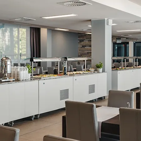 Kompleks wypoczynkowy Ośrodek Delfin Rewita Jurata